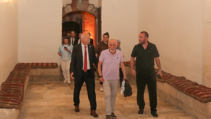 TÜ REKTÖRÜ PROF. DR. HATİPLER’DEN SAĞLIK MÜZESİ’NDE BASIN MENSUPLARIYLA SOHBET TOPLANTISI